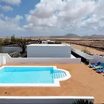Casa Munsoo Βίλα